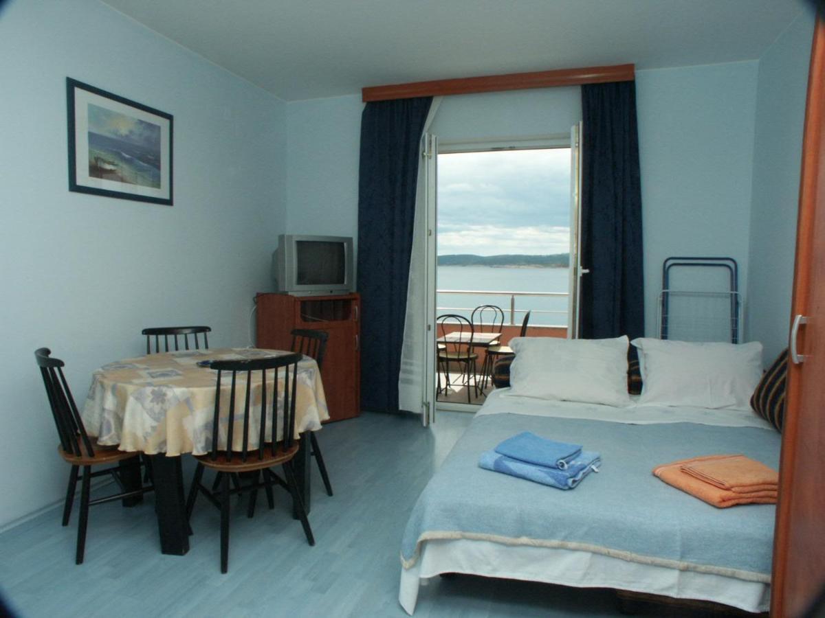 Apartments By The Sea Crikvenica - 2354 Экстерьер фото