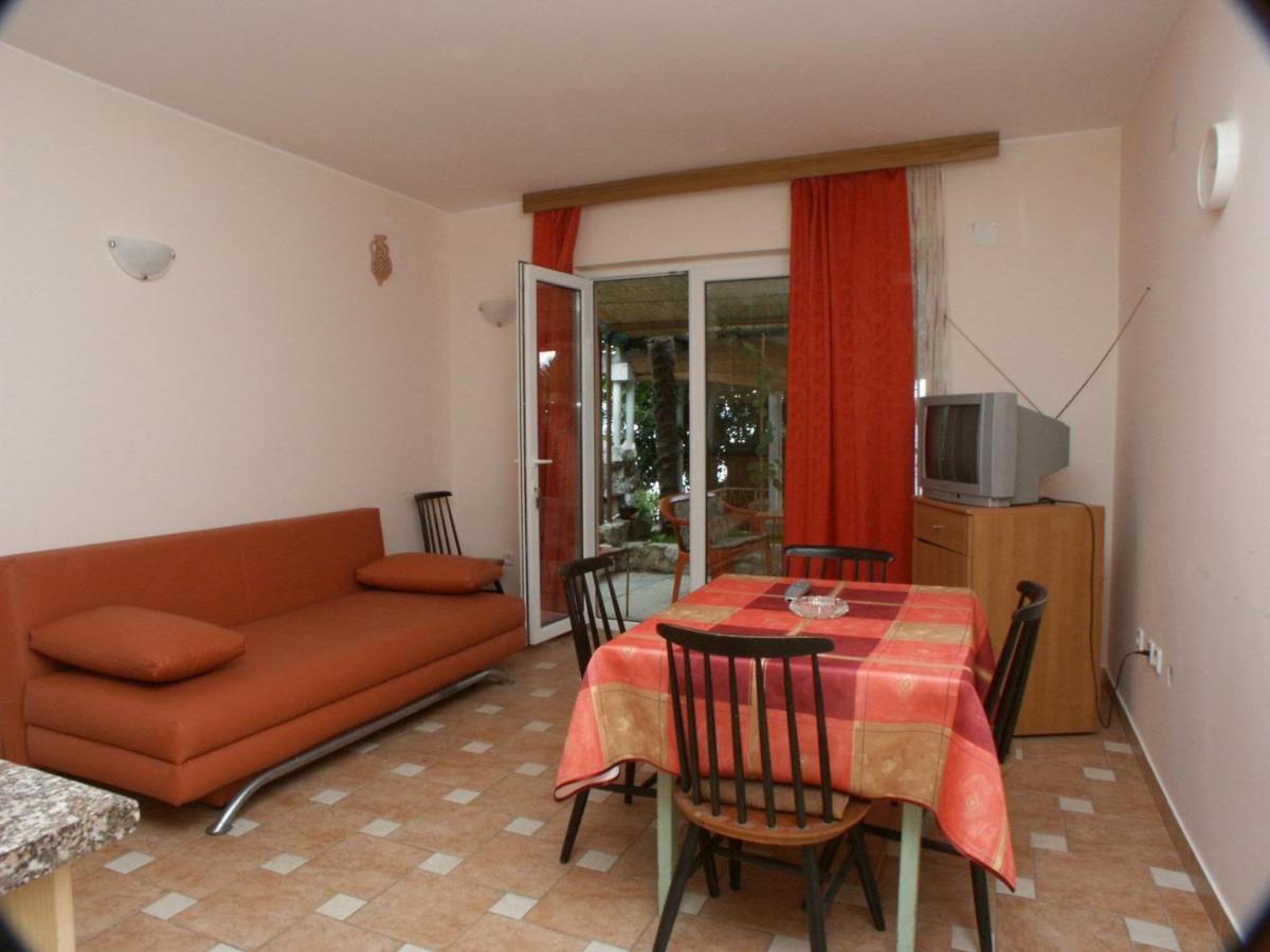 Apartments By The Sea Crikvenica - 2354 Экстерьер фото